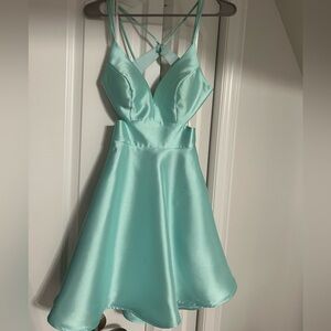 Alyce Paris Homecoming Dress. Teal, Size 000.